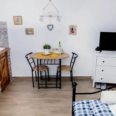Kata Apartment *